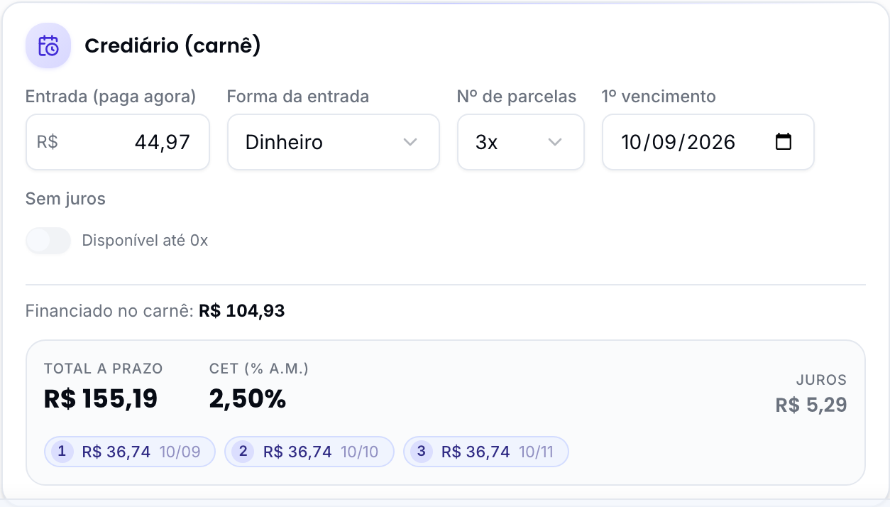 Card do crediário no caixa: entrada, forma da entrada, número de parcelas, total a prazo e CET