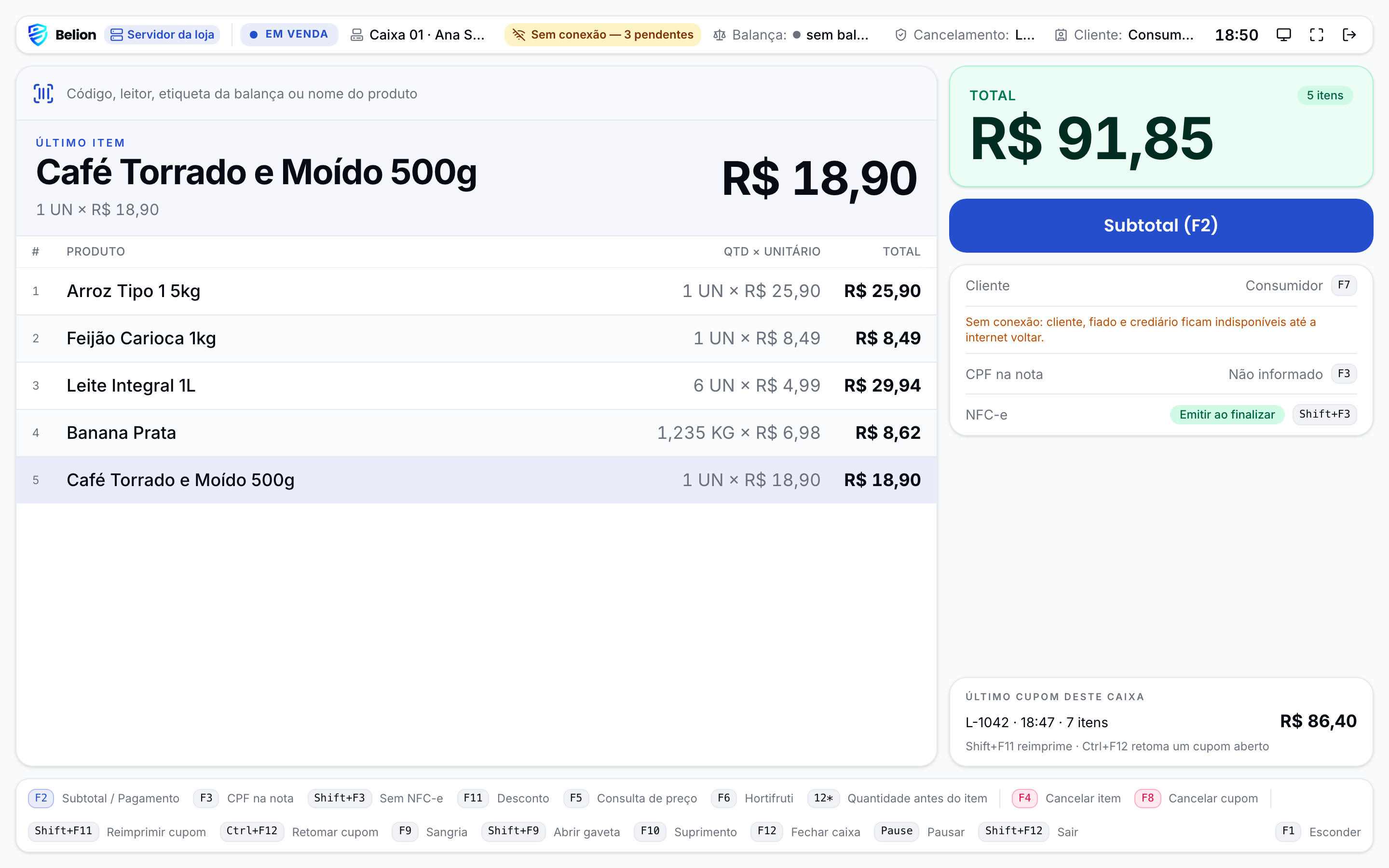 Frente de caixa vendendo sem internet, com o selo Sem conexão e as vendas pendentes